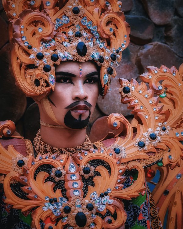 Quelles croisières offrent des ateliers de confection de masques vénitiens pour le carnaval?